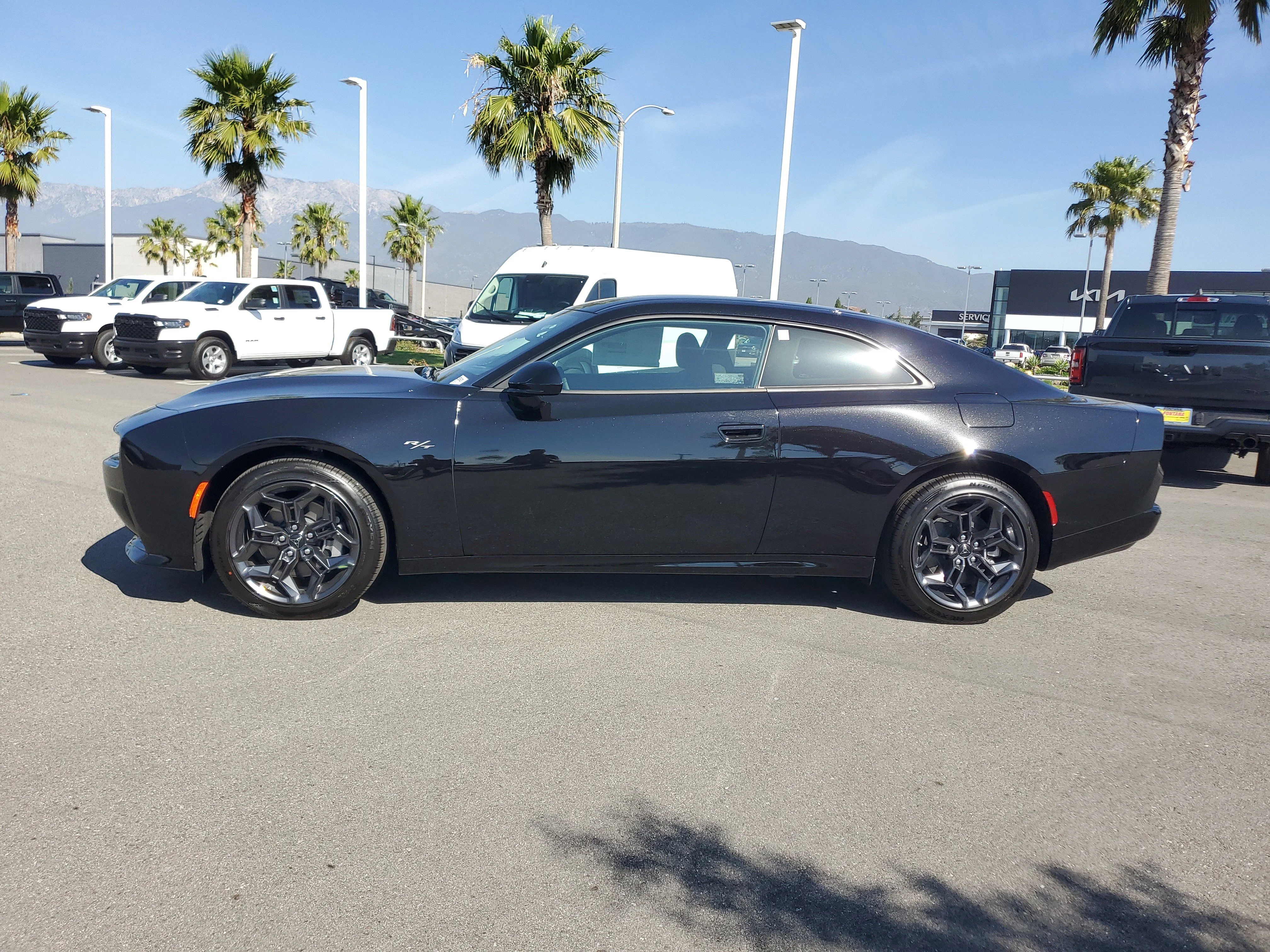 New 2026 Diamond Black Crystal Pearlcoat Dodge R/T image 2