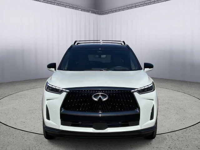 New 2027 2T RAD WHT INFINITI Autograph AWD image 4