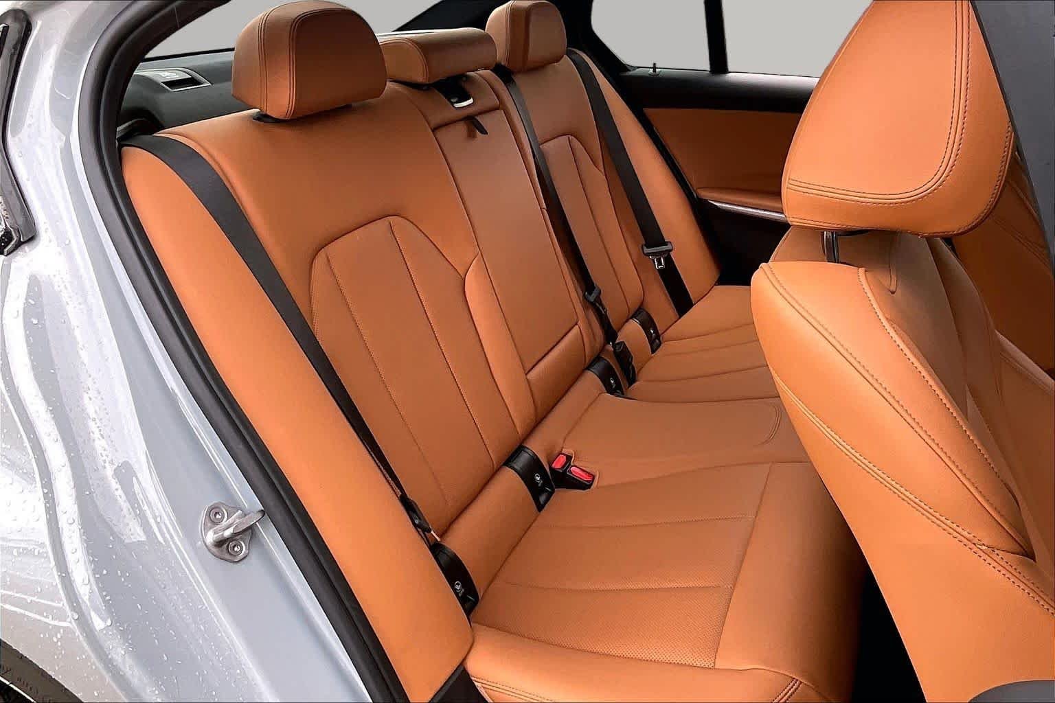 Used 2025 Brooklyn Grey Metallic BMW M340i image 20