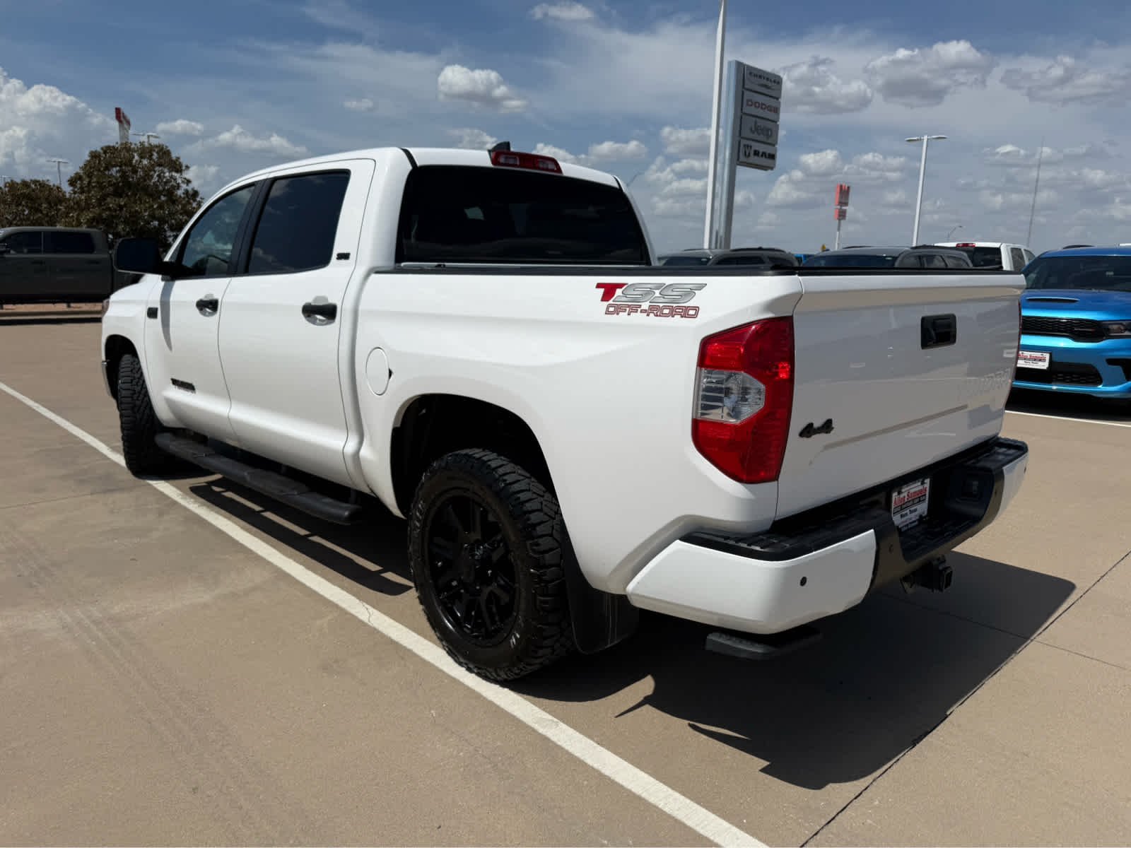 Used 2021 Super White Toyota SR5 image 8