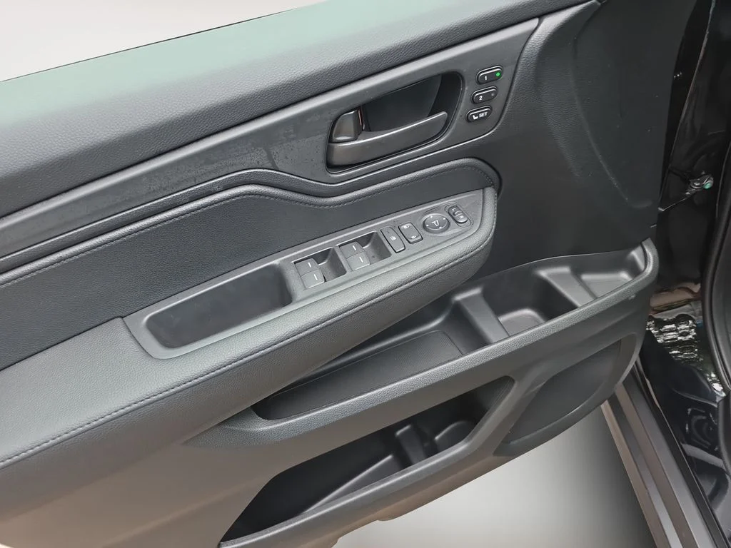 2026 Honda Odyssey EX-L - Photo 10