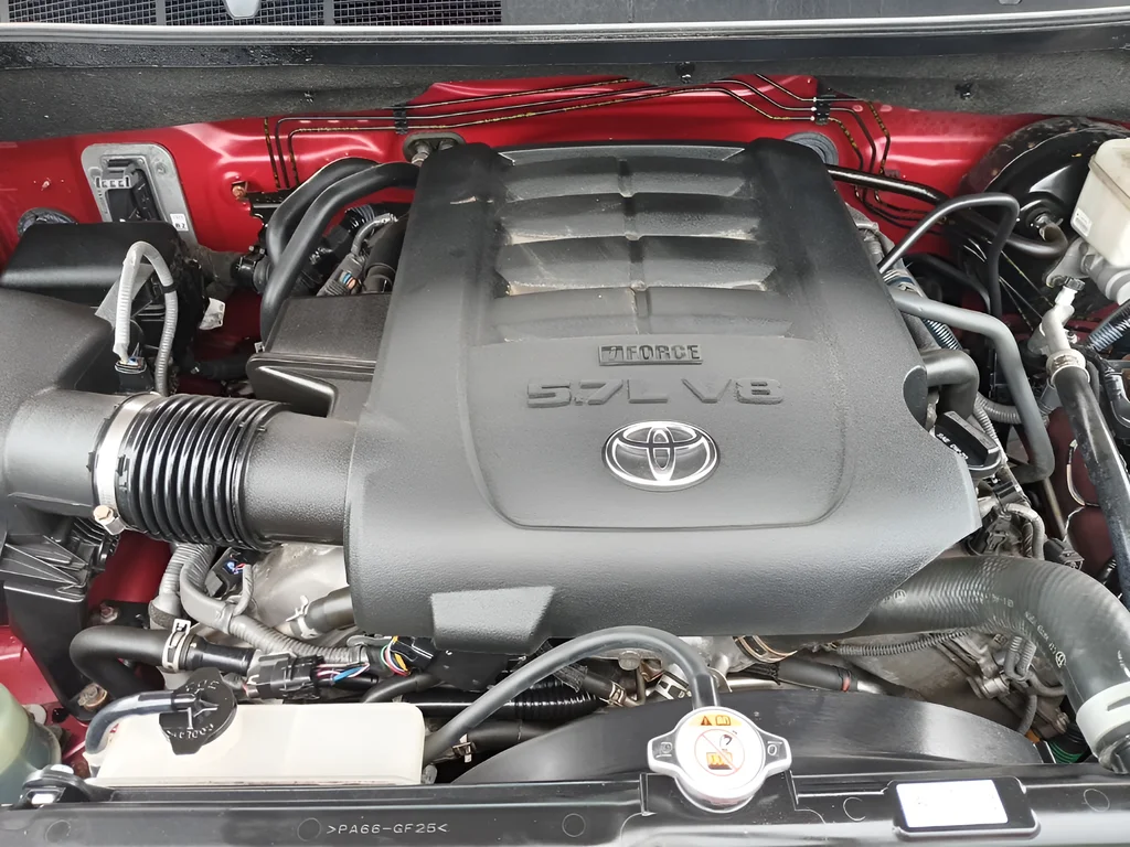 Used 2018 Red Toyota Limited image 27