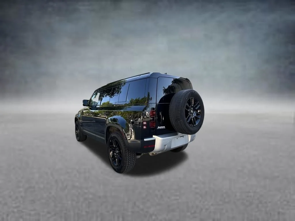 Used 2025 Black Land Rover S image 5
