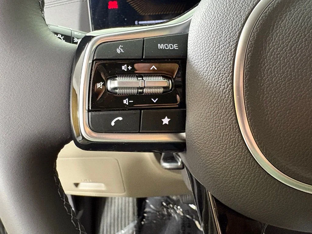 New 2026 Ceramic Silver Kia EX image 23