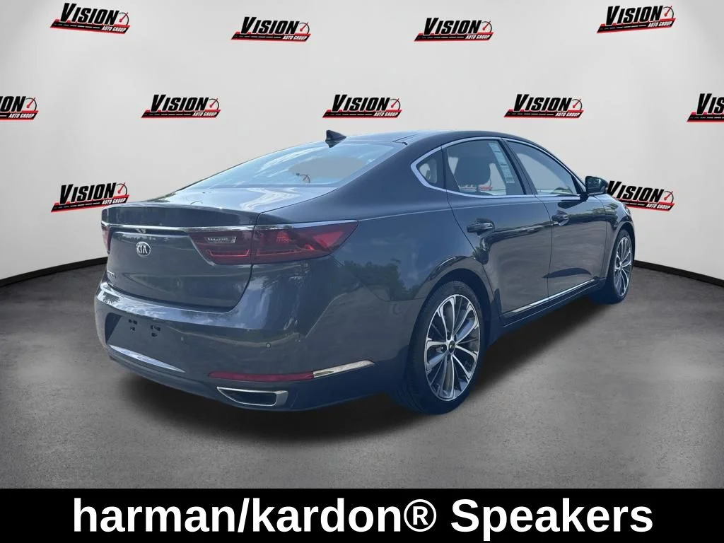 Used 2019 Gray Kia Technology image 5