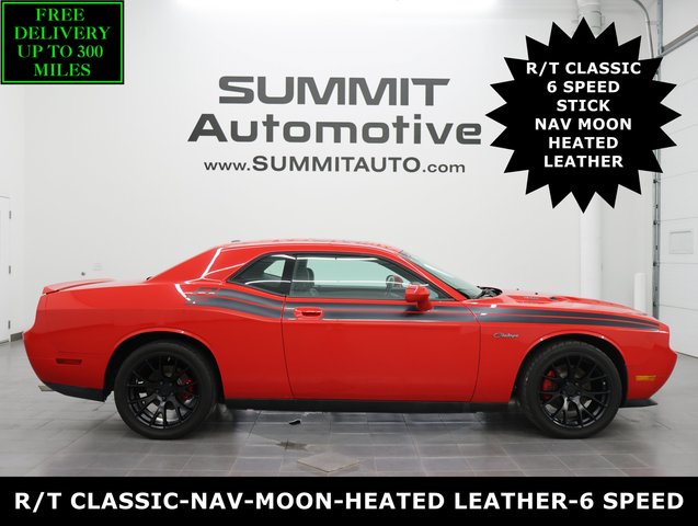 2010 Dodge Challenger R/T Classic: R/T CLASSIC-6 SPEED STICK-NAV-HEATED LEATHER-20 WHEELS