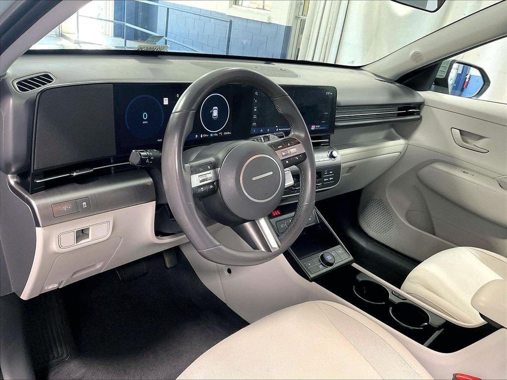 Used 2024 Green Hyundai SEL image 8