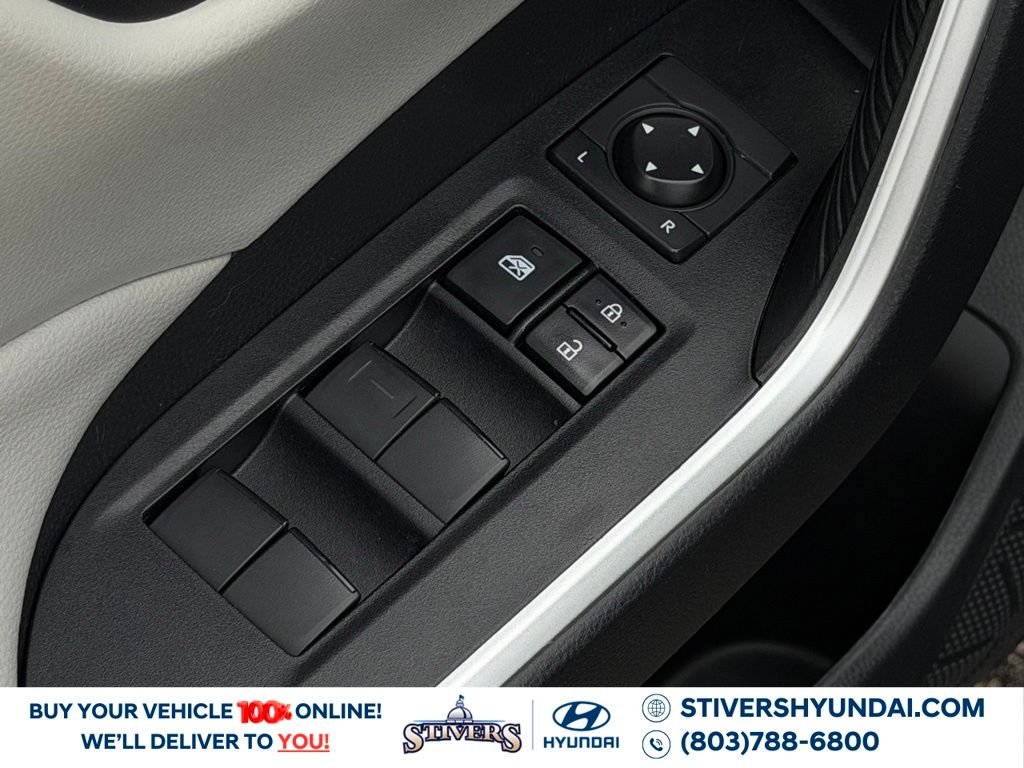 2021 Toyota RAV4 XLE - Photo 22