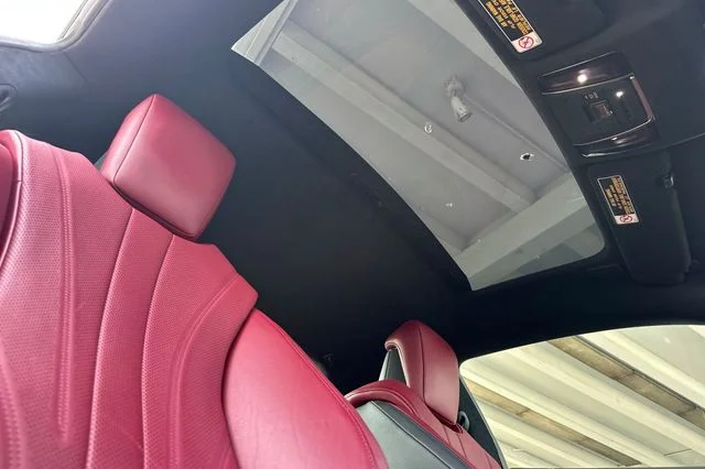 Used 2018  Lexus 500 image 16