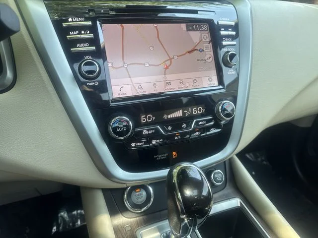 Used 2022 Gray Nissan Platinum image 24