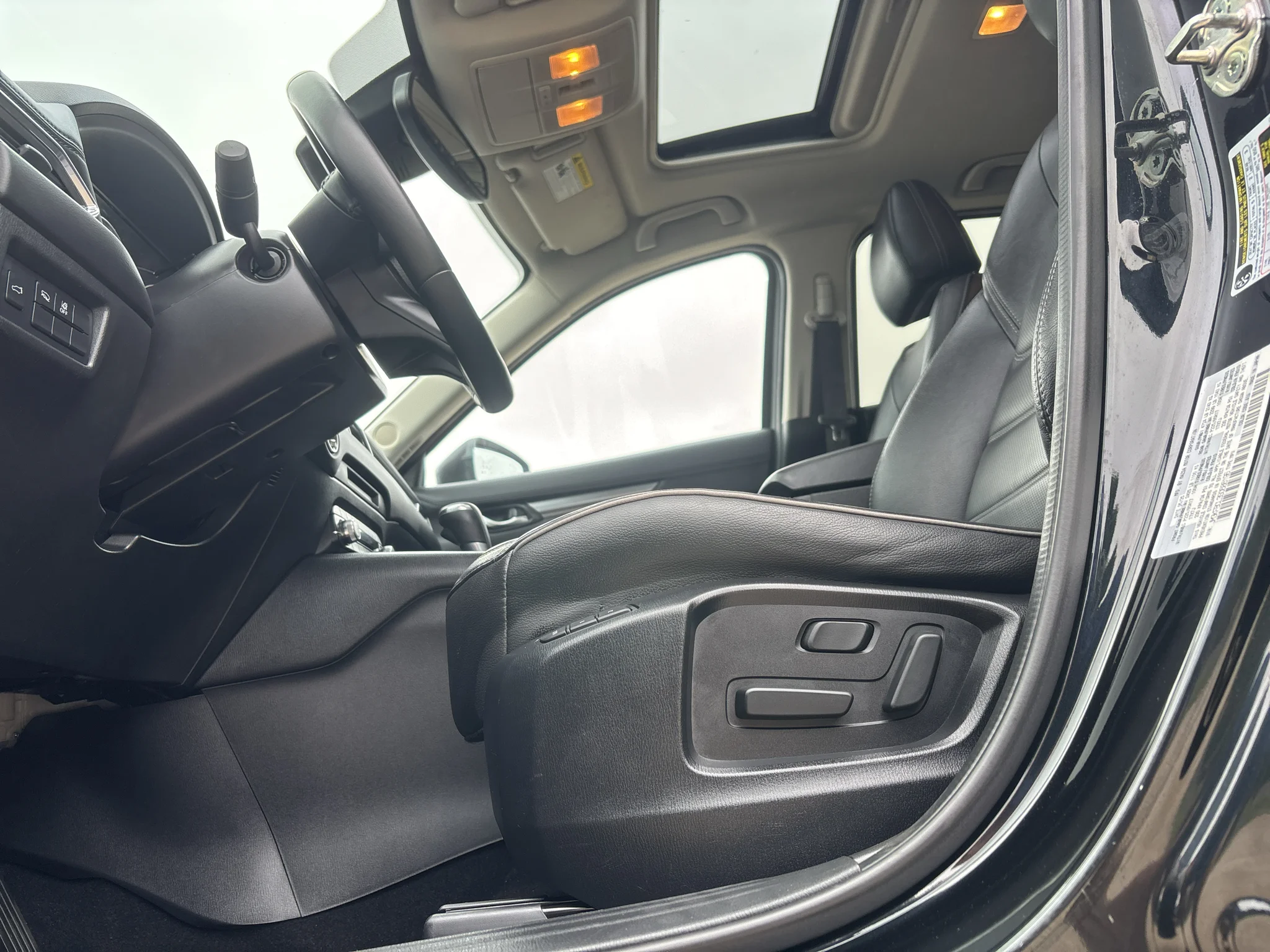 Used 2025 Jet Black Mica Mazda 2.5 S Preferred Package image 8
