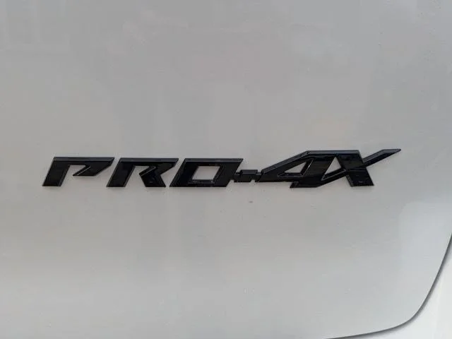 2025 Nissan Armada PRO-4X - Photo 19