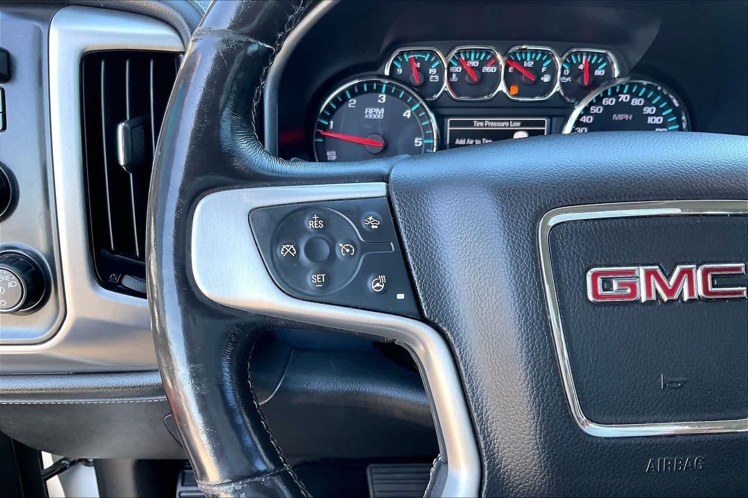 Used 2018 Summit White GMC SLT image 22