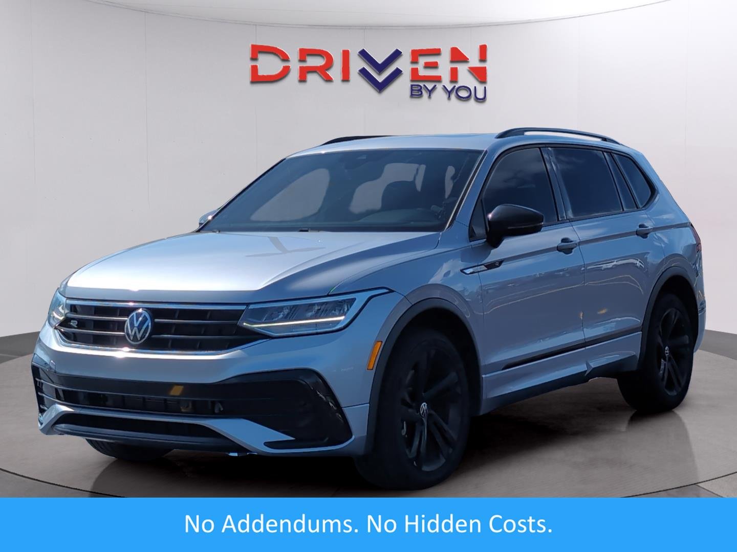 2023 Volkswagen Tiguan SE R-LINE BLACK