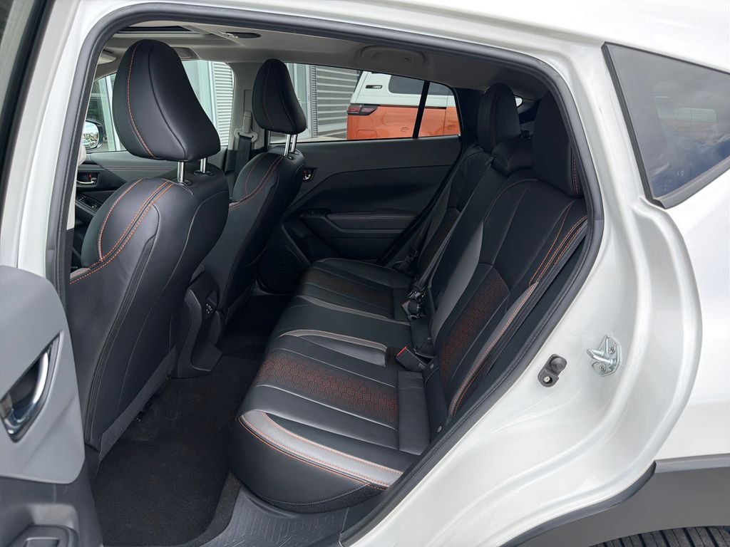 Used 2024 Crystal White Pearl Subaru Limited image 12