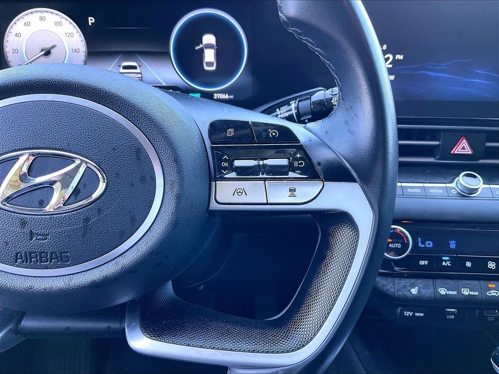 Used 2023 Silver Hyundai SEL image 23