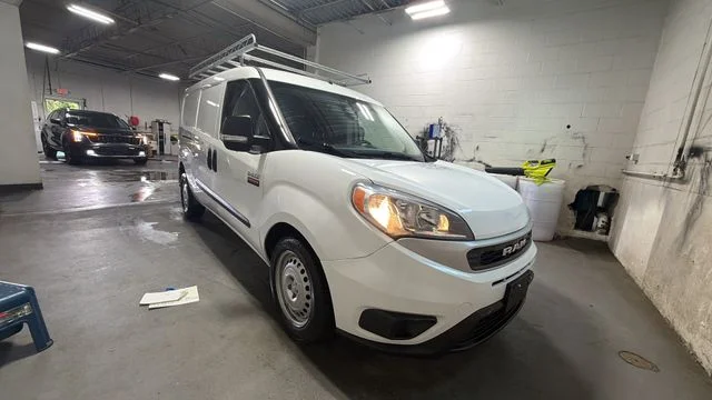 Used 2022 White Ram Base image 7