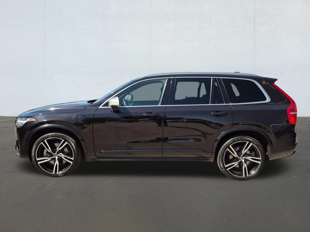 Used 2019 Onyx Black Volvo T8 R-Design image 8