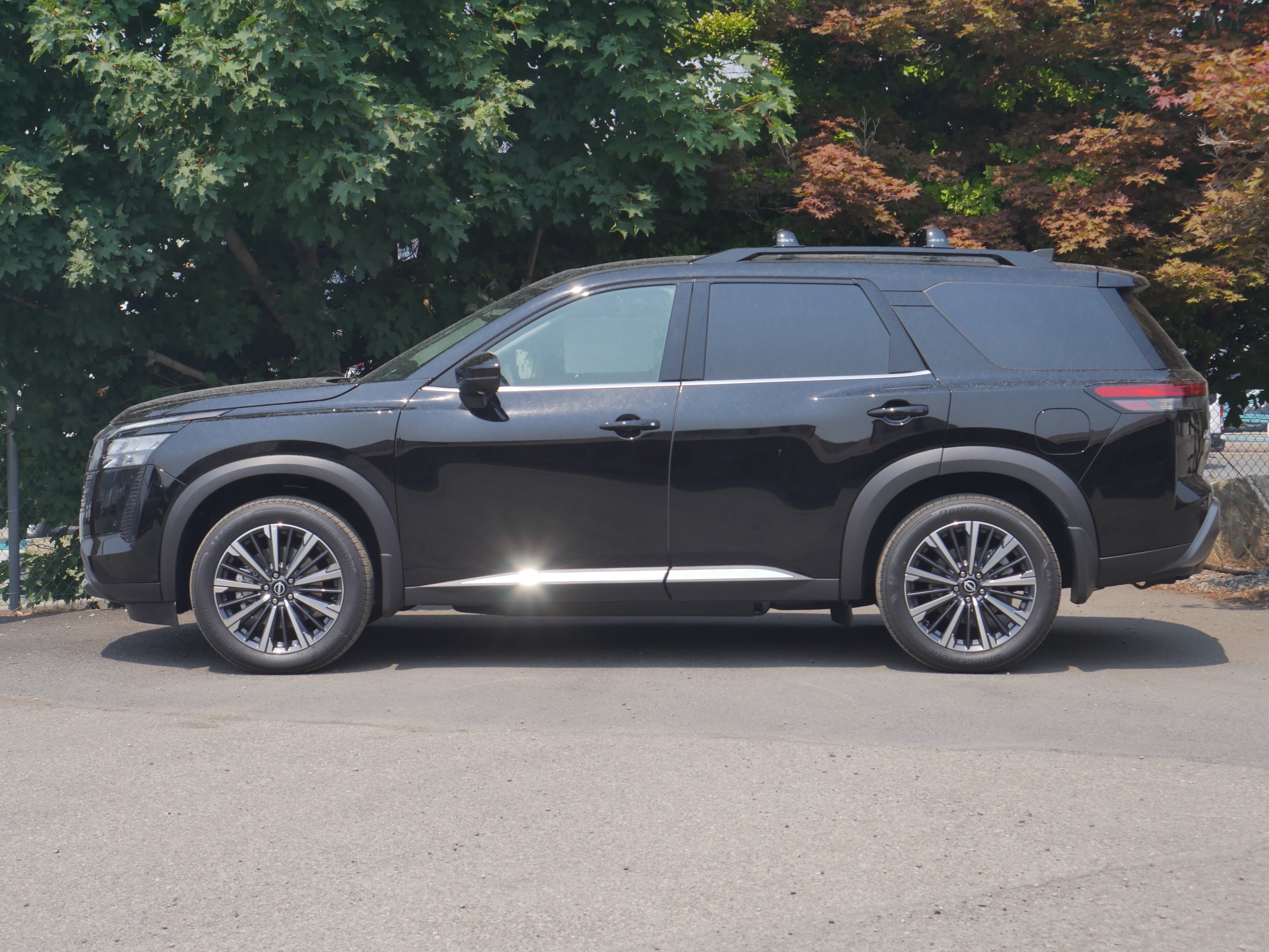 New 2026 Super Black Nissan Platinum image 17
