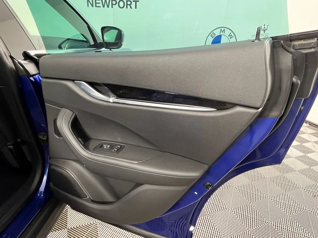 Used 2022 Blue Maserati Modena image 26