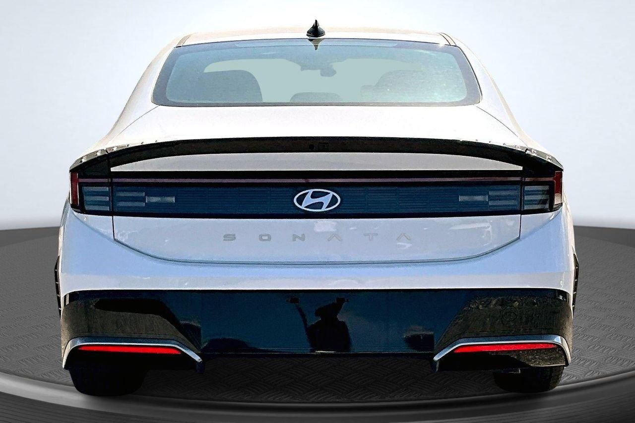 New 2026 White Hyundai SEL Sport image 20