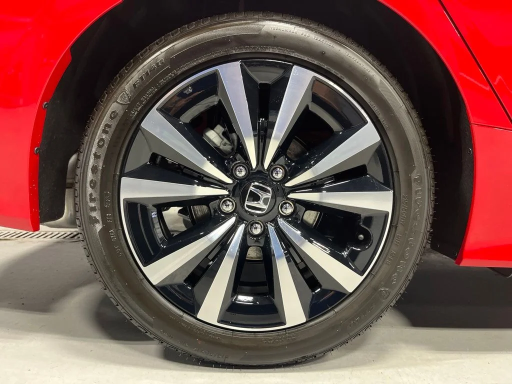 Used 2023 Rallye Red Honda EX image 32