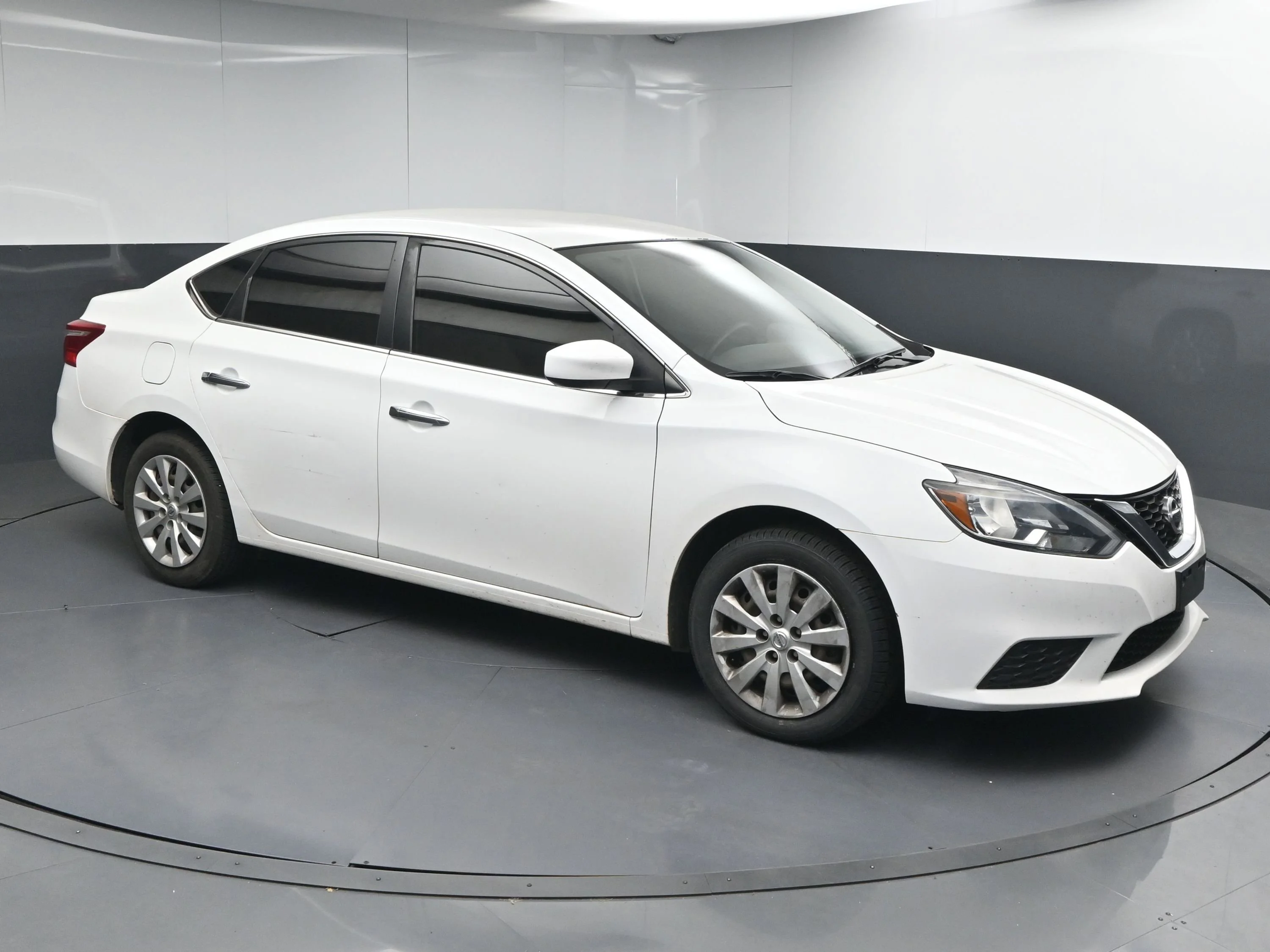 2017 Nissan Sentra S CVT's photo