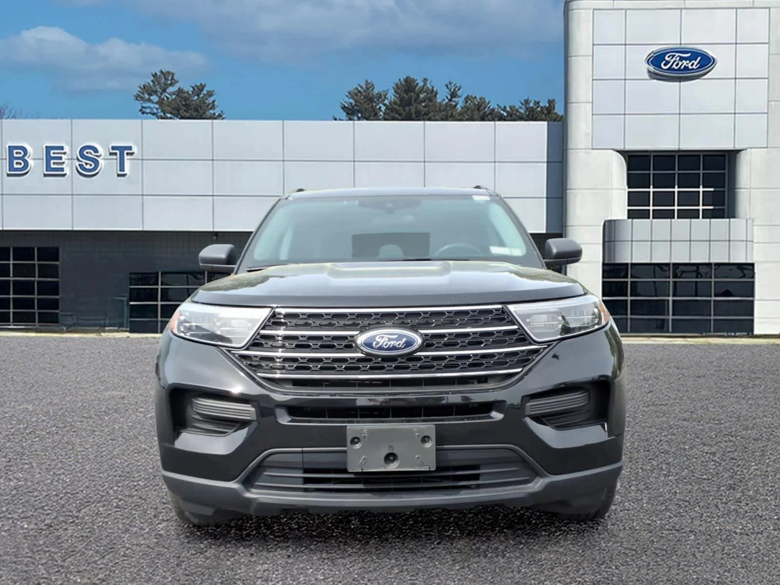 Used 2023 Agate Black Metallic Ford XLT image 11