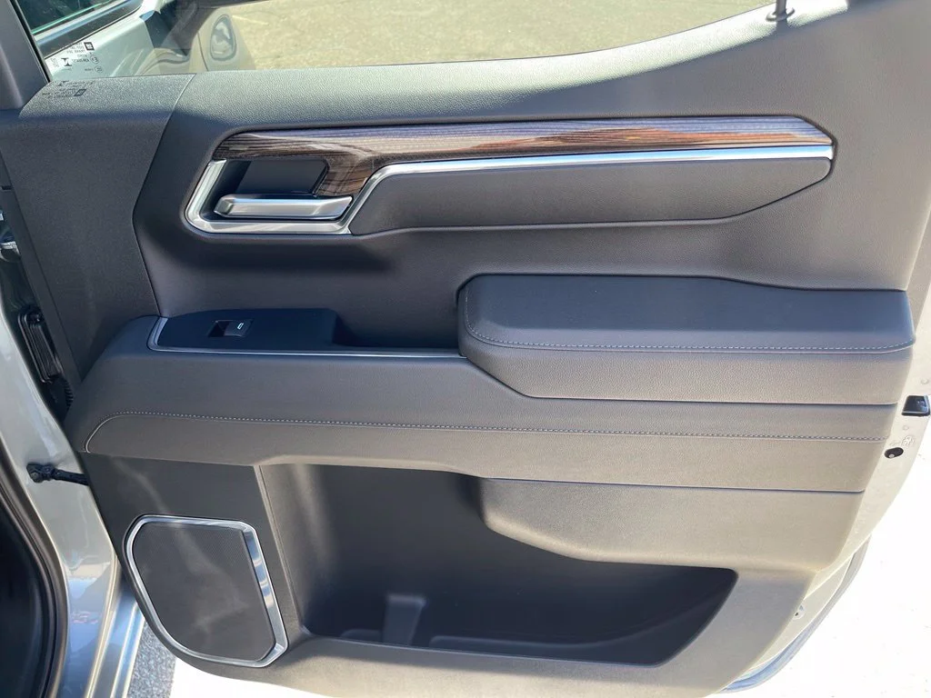 New 2026 Sterling Gray Metallic Chevrolet LT image 25