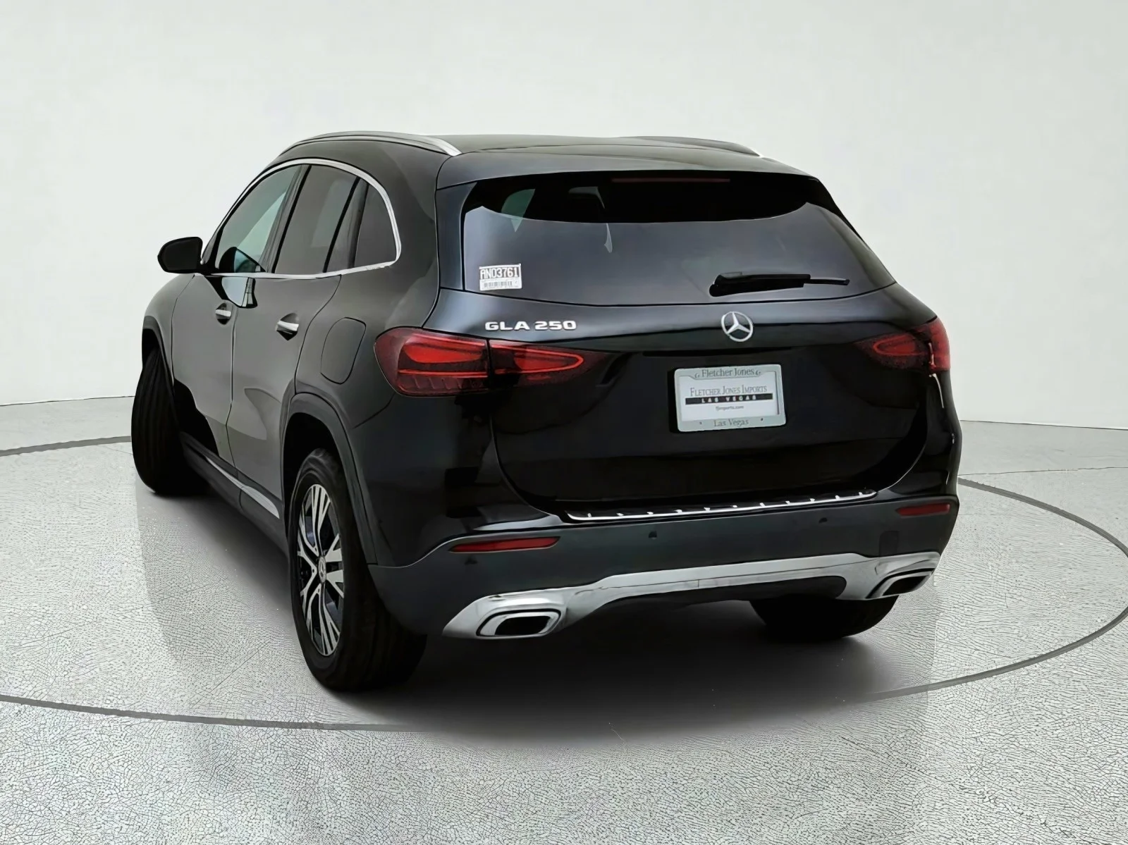 Used 2025 Night Black Mercedes-Benz GLA 250 image 11