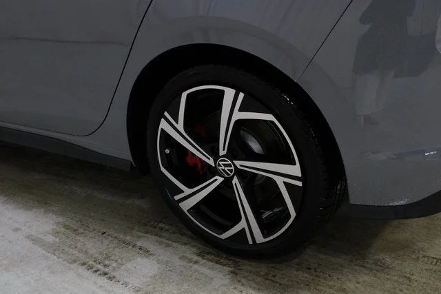 2026 Volkswagen Golf GTI SE - Photo 31