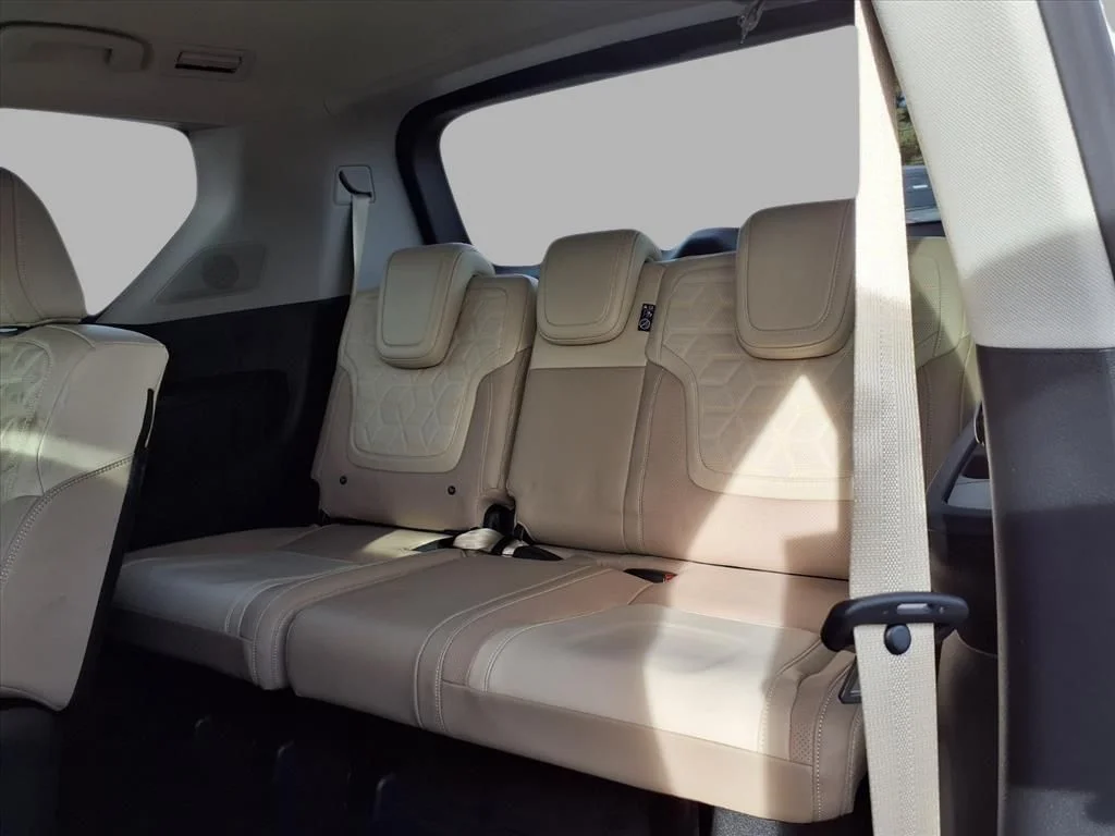 New 2026 Everest White TriCoat Nissan Platinum Reserve image 26