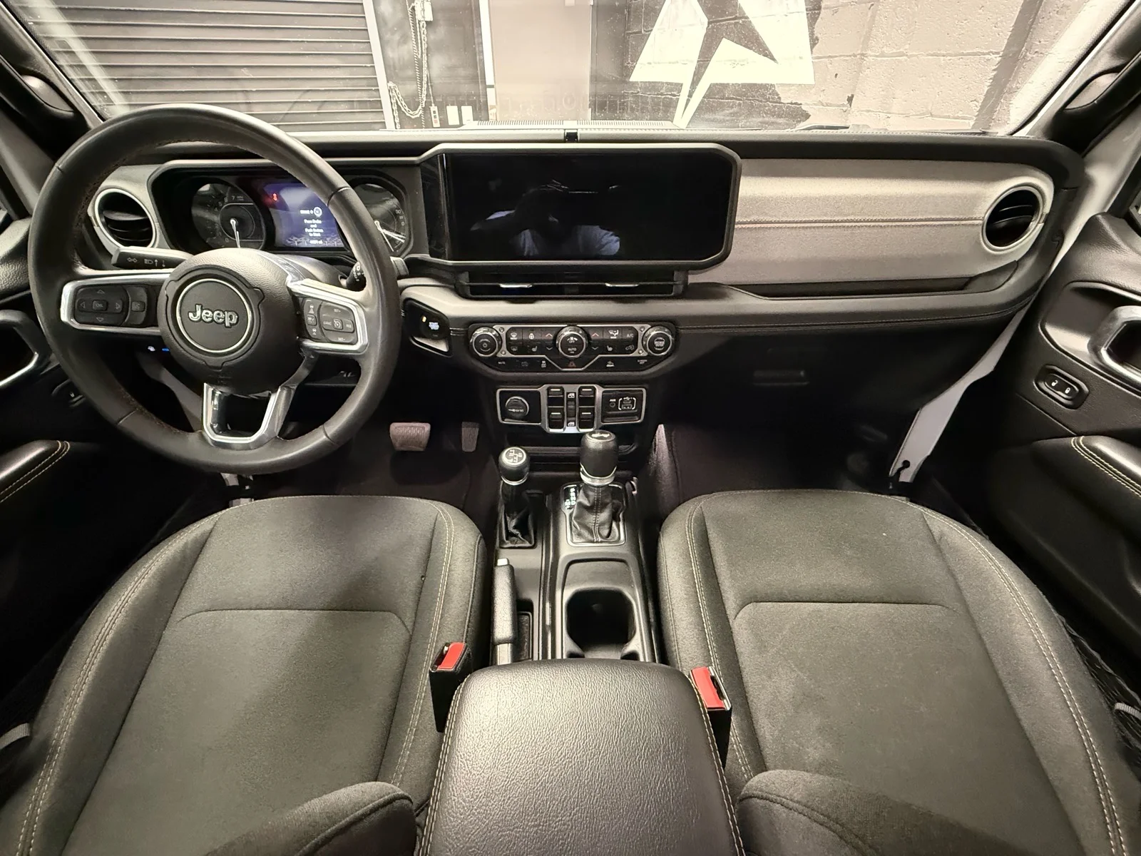 Used 2024 Bright White Clear Coat (pw7) Jeep Sahara 4xe image 22