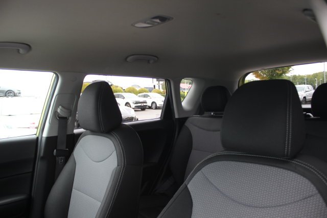 Used 2018 Green Kia Plus image 19