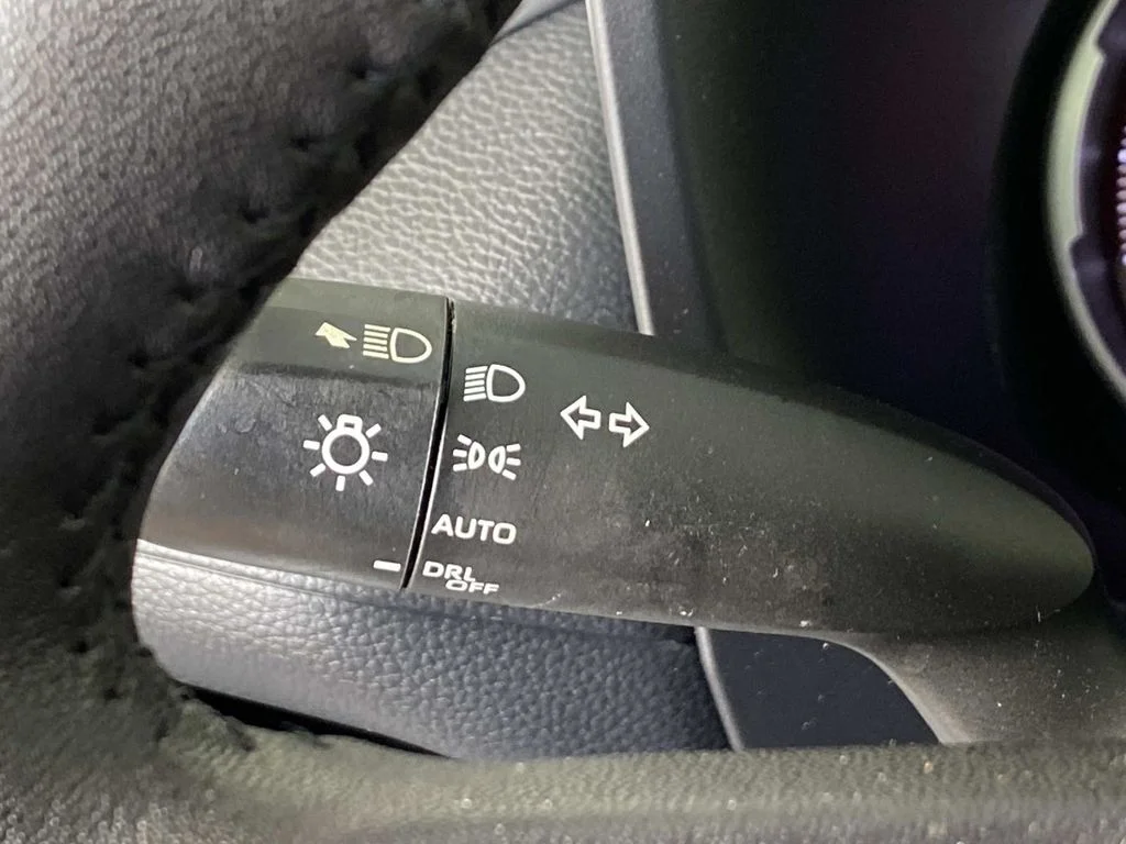 Used 2023 White Toyota XLE image 18