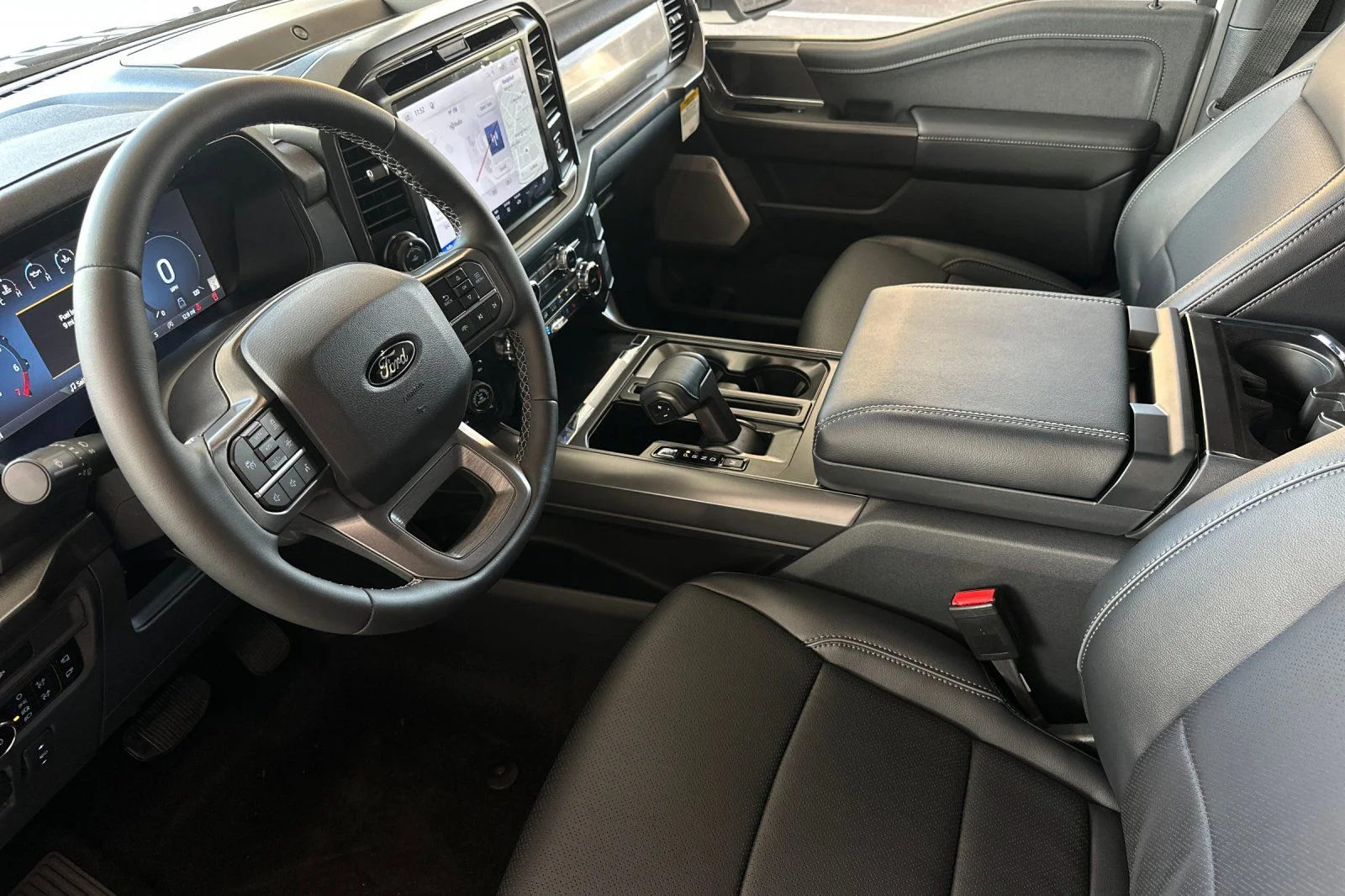 New 2026 Star White Metallic Tri-Coat Ford Lariat® image 9