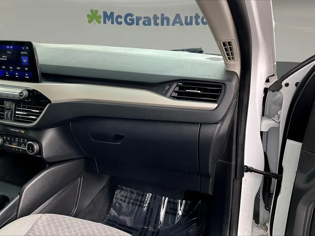 Certified Used 2022 White Ford SE image 28