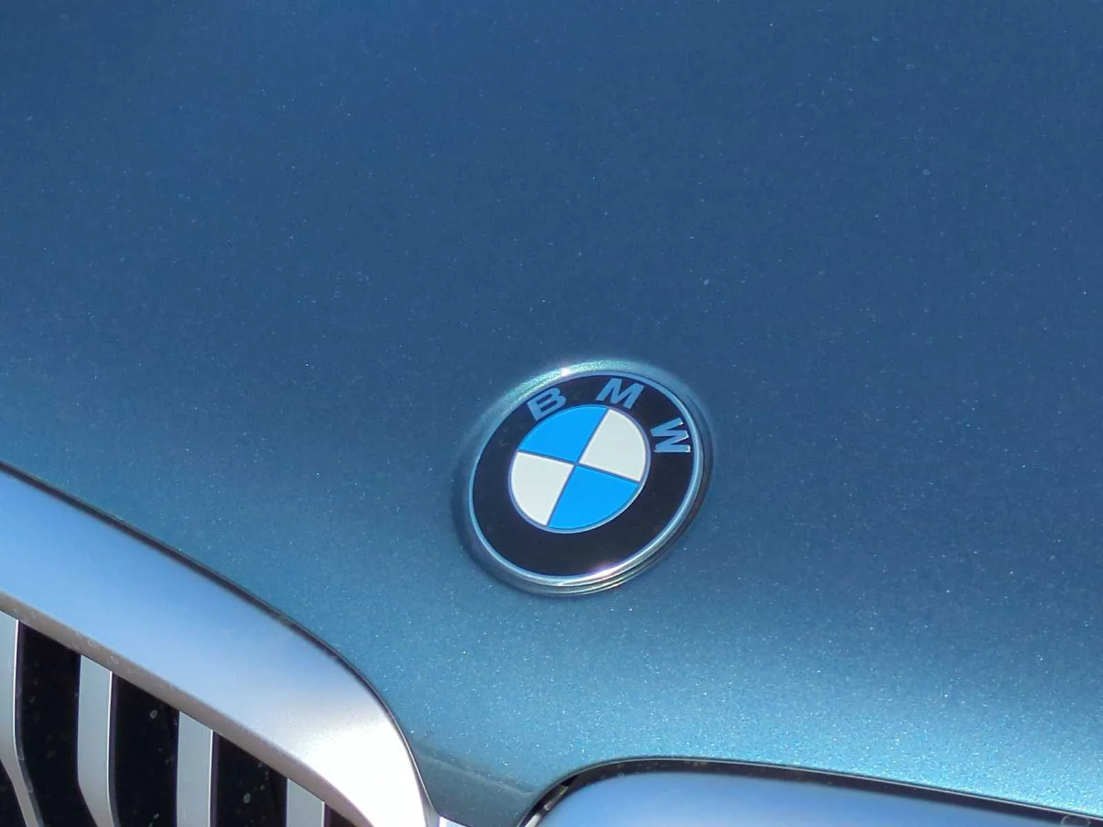 New 2026 Blue Ridge Mountain Metallic BMW xDrive40i image 11