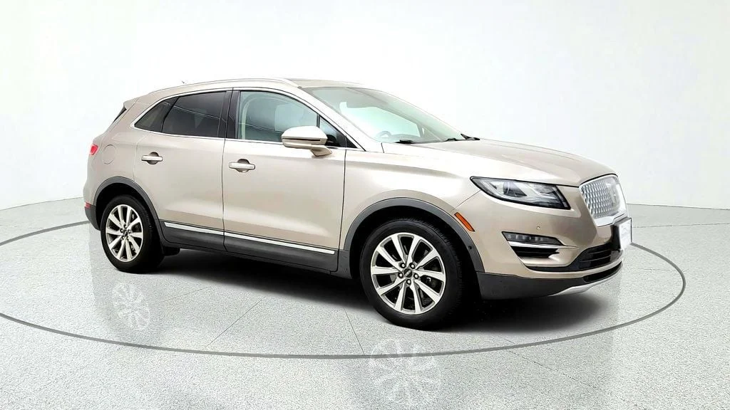 Used 2019 Iced Mocha Metallic Lincoln Reserve AWD w/ 2.3L Turbo, Technology Pkg & Climate Pkg image 3