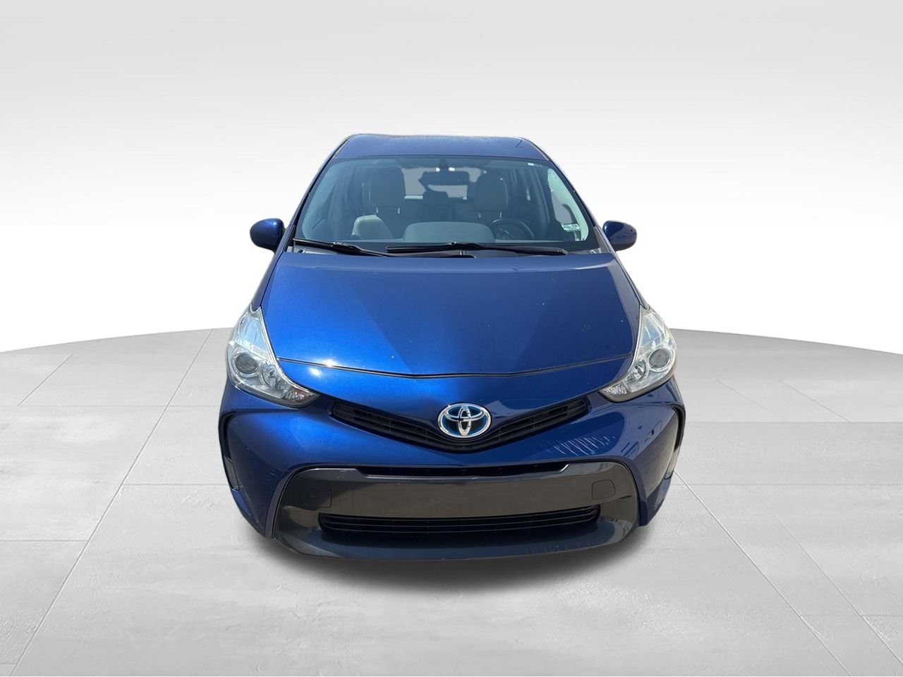 Used 2015 Blue Toyota Four image 5