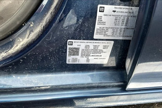 Used 2022 Blue GMC SLT image 5