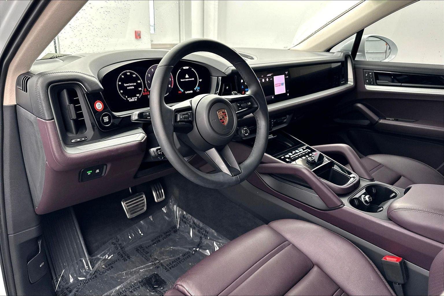 Used 2025 White Porsche S E-Hybrid image 21
