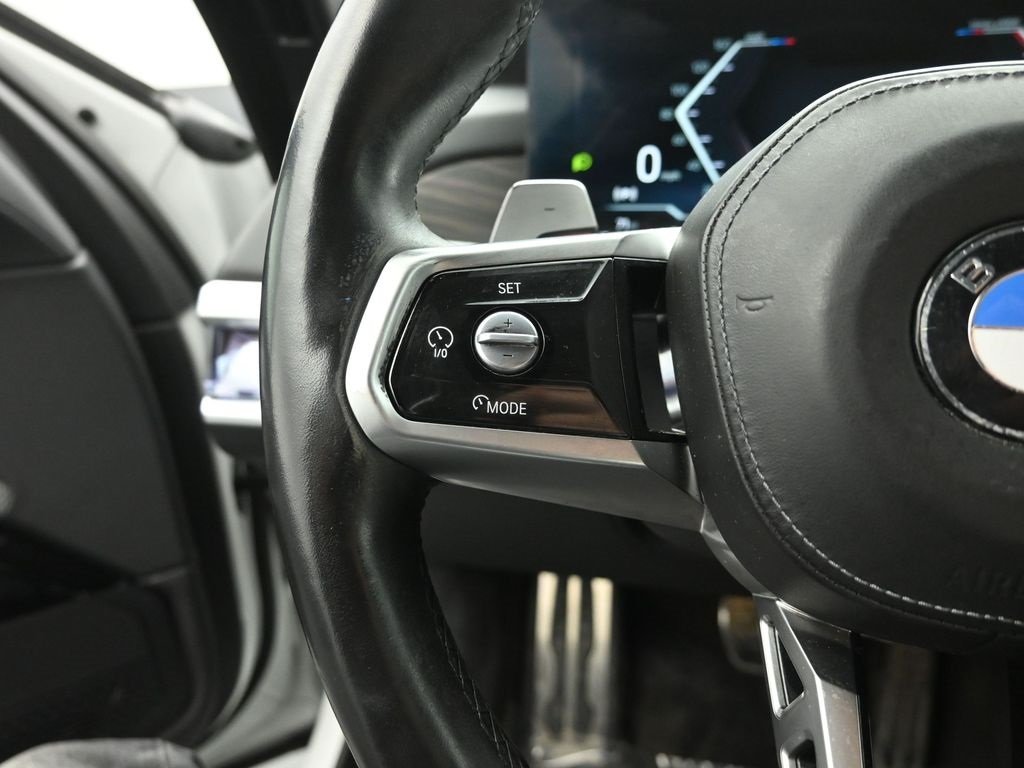 2023 BMW 760I - Image 16