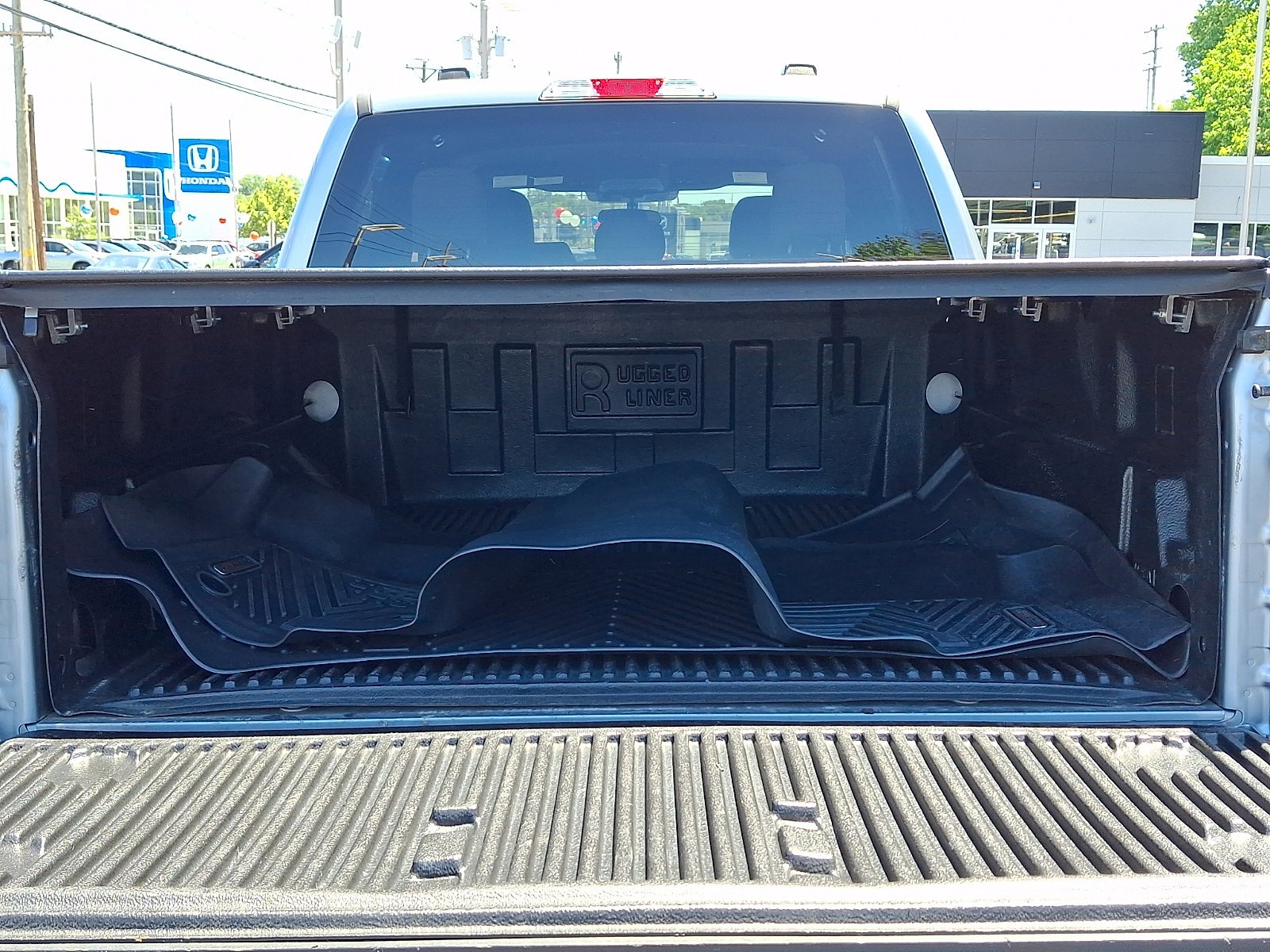 Used 2023 Iconic Silver Metallic Ford XLT image 19