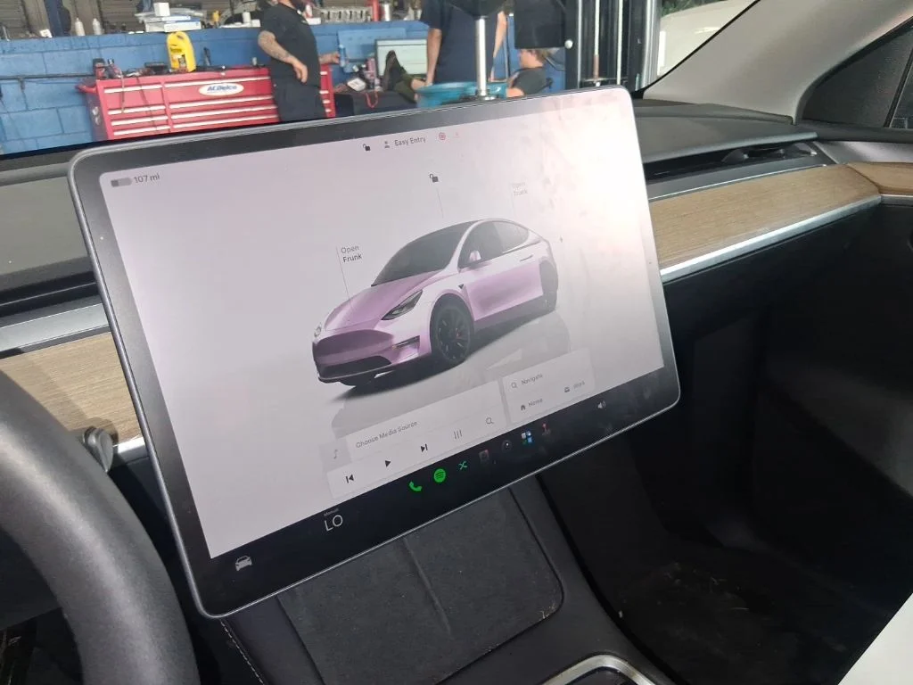 Used 2023  Tesla Performance image 7