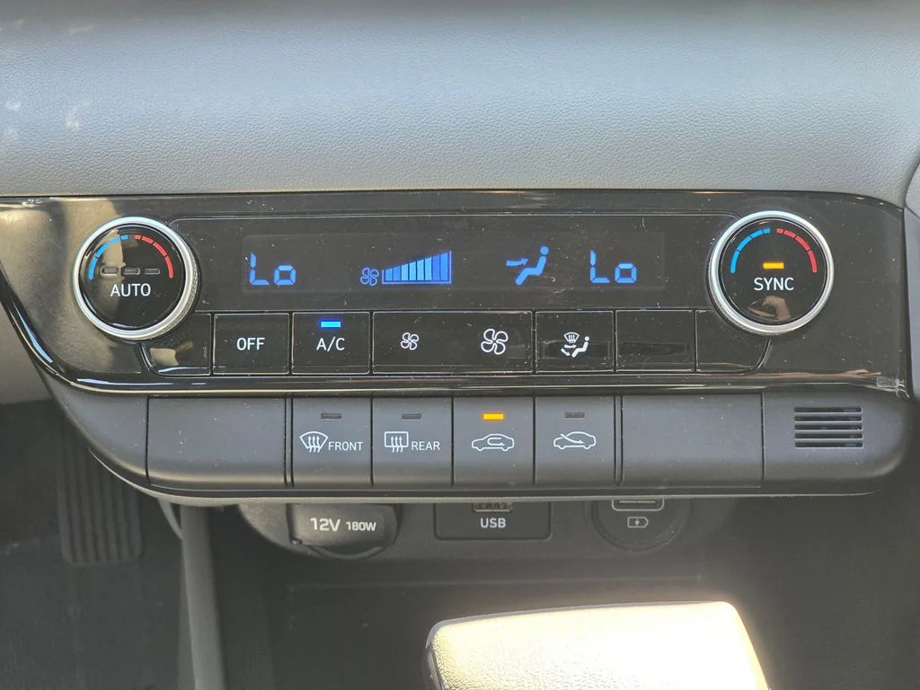 Used 2022 Blue Hyundai SEL image 25