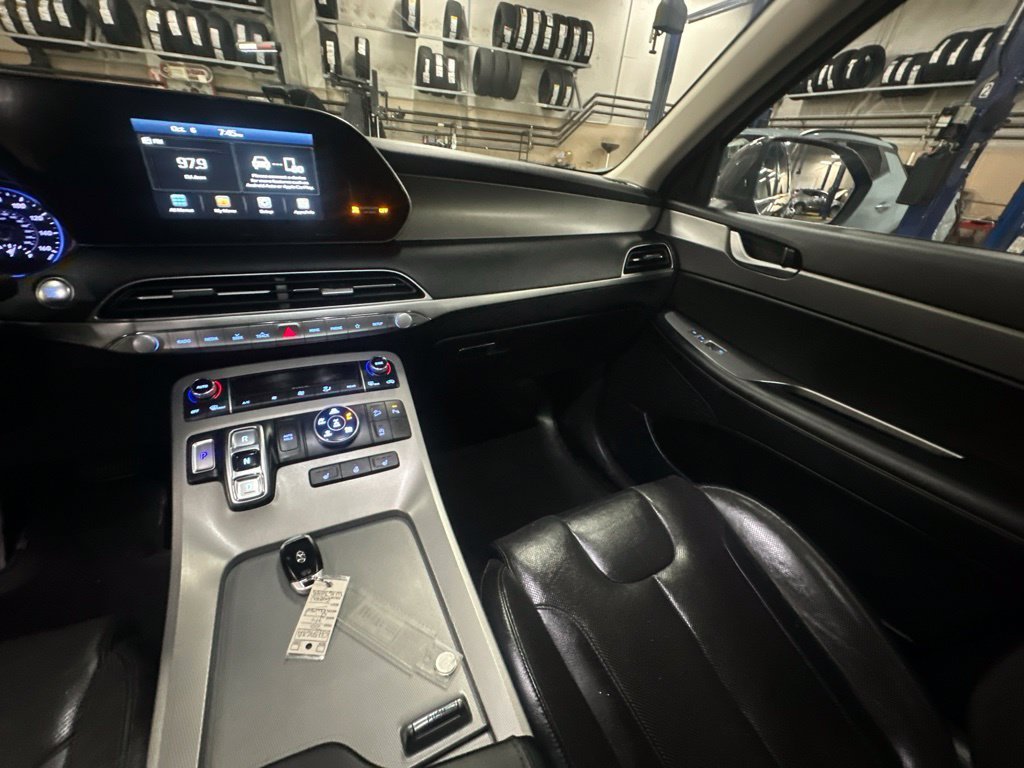 Certified Used 2020 Green Hyundai SEL image 24