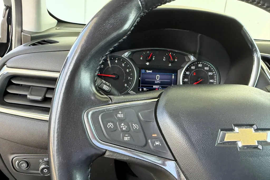 Used 2021 MOSAIC BLACK METALLIC Chevrolet LT image 15
