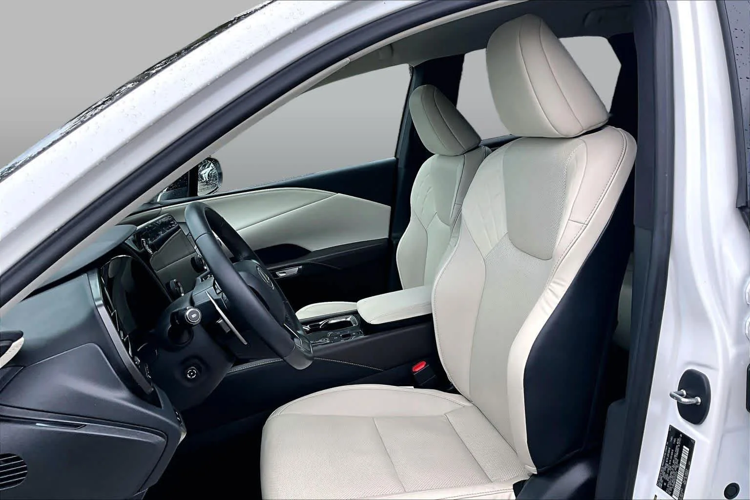 Used 2024 Eminent White Pearl Lexus  image 8