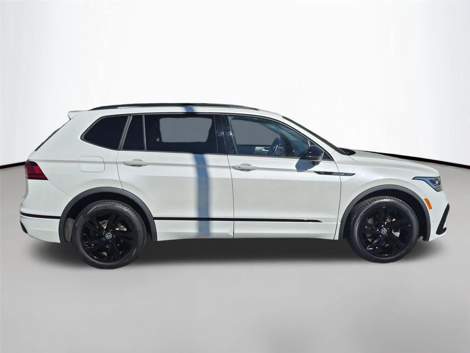 Used 2023 Opal White Pearl Volkswagen SE R-Line Black image 6